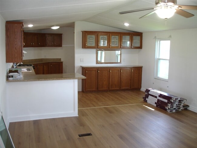 Building Photo - 4201 Wells Dr