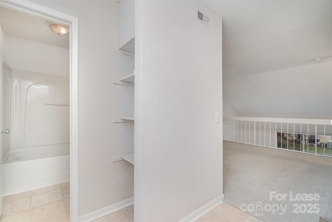 Building Photo - 3312 Heathstead Place