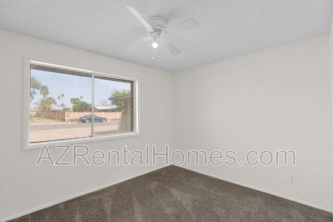 Building Photo - 1891 E Dunbar Dr