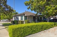 Building Photo - Sunnyvale Duplex Near Apple & Major Tech Campuses