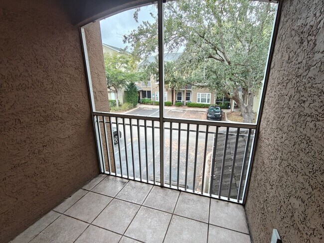 Building Photo - Beautiful 3 Bedroom, 2 Bathroom Townhome with Garage – Pet Friendly!