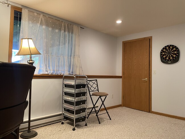 Building Photo - 6128 Jeffers Dr