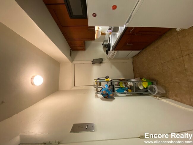 Building Photo - 33 Lancaster Terrace