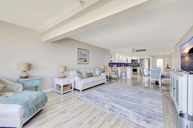 Building Photo - 2909 S Ocean Blvd