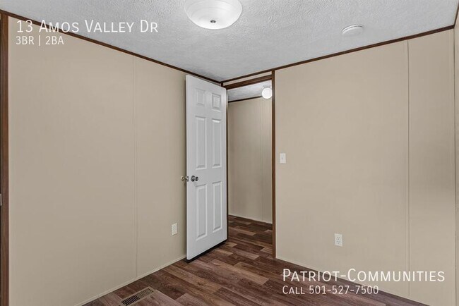 Building Photo - 13 Amos Valley Dr