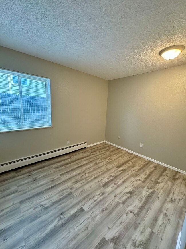 Building Photo - 4506 Picturesque Cir