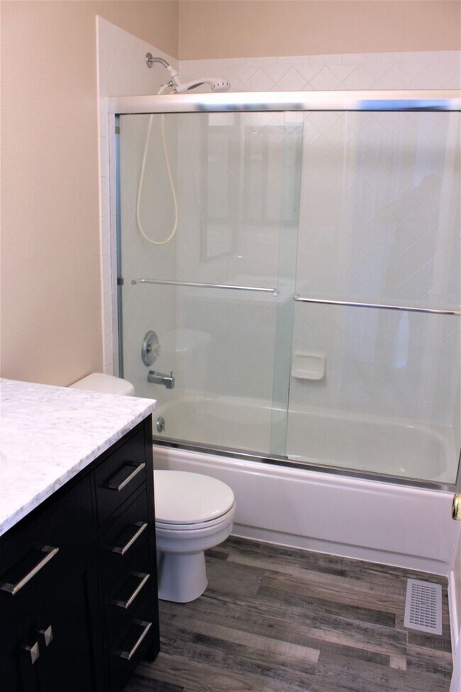 Building Photo - 8236 Radclff Drive