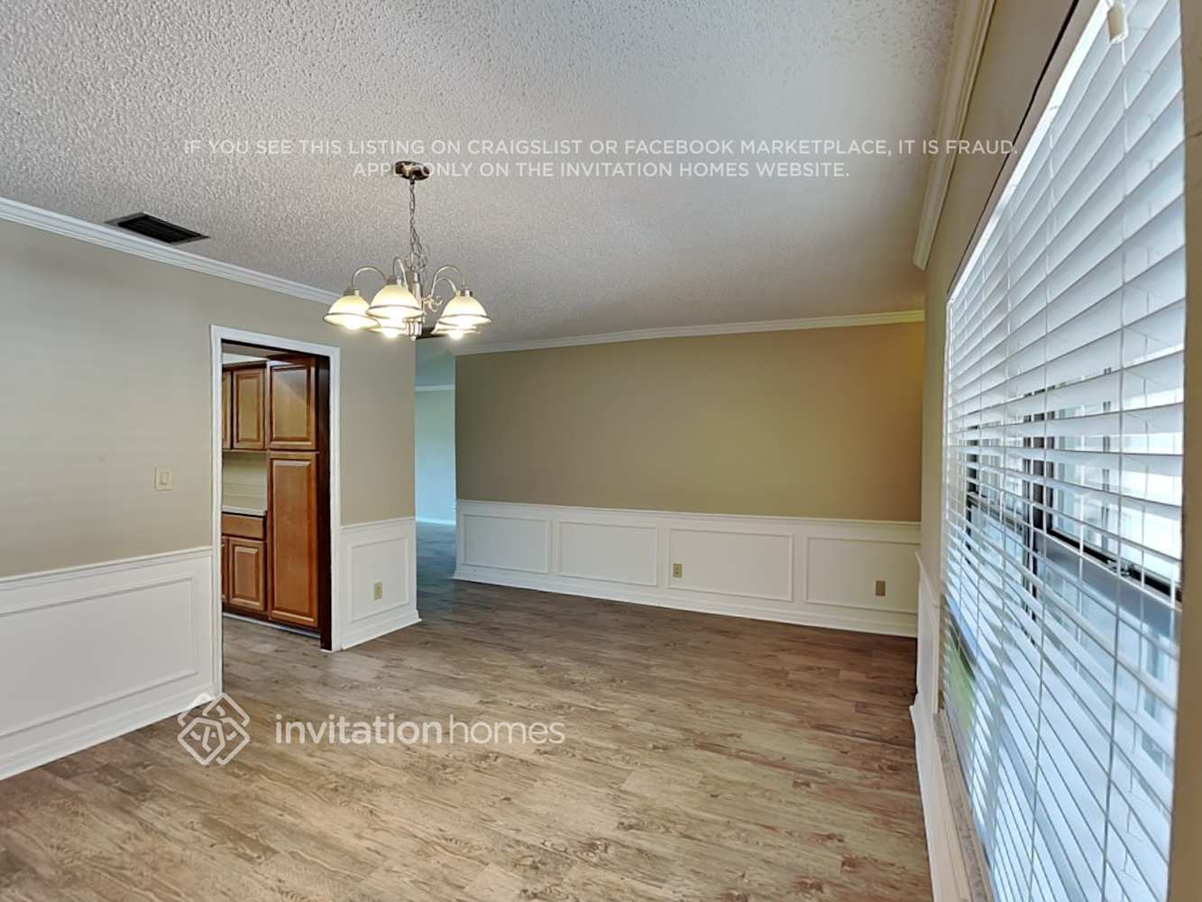 Building Photo - 1535 Lake Marion Dr