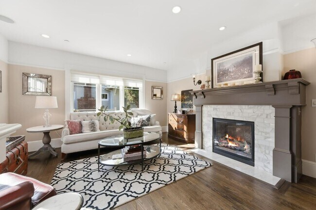 Building Photo - 1212 Mills Ave