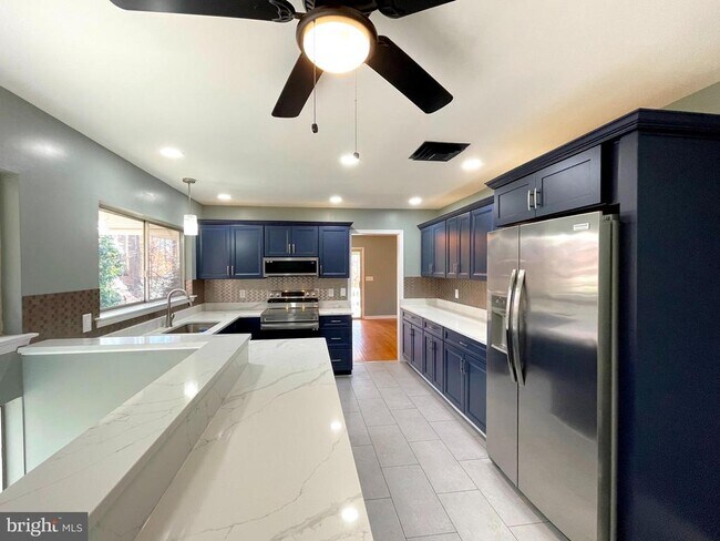 Building Photo - 9457 Boyds Turn Rd