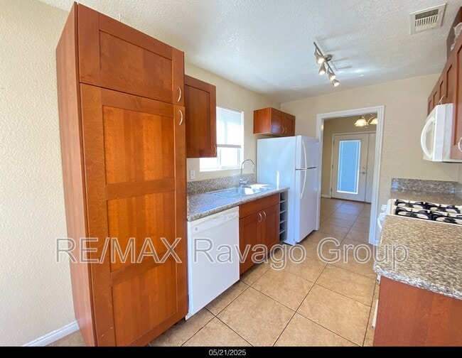 Building Photo - 6537 Orchid Hill Cir
