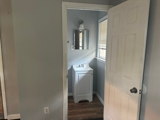 Building Photo - Elldale Haven