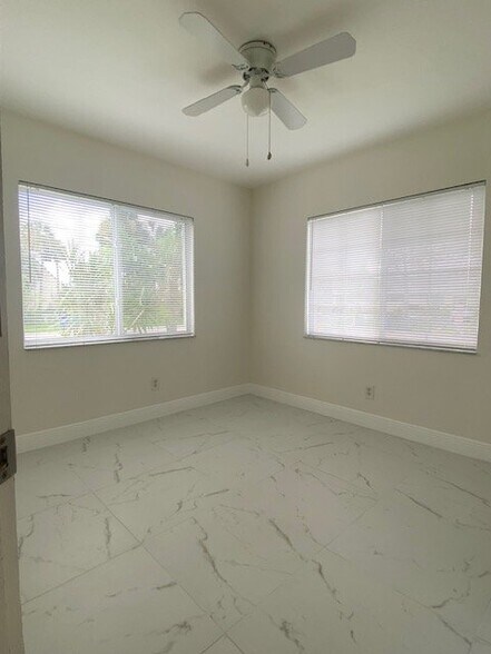 Building Photo - 1169 Lake McGregor Dr