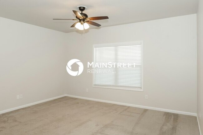 Building Photo - 3 Bedroom Pet-Friendly Home in MERIDIANVIL...