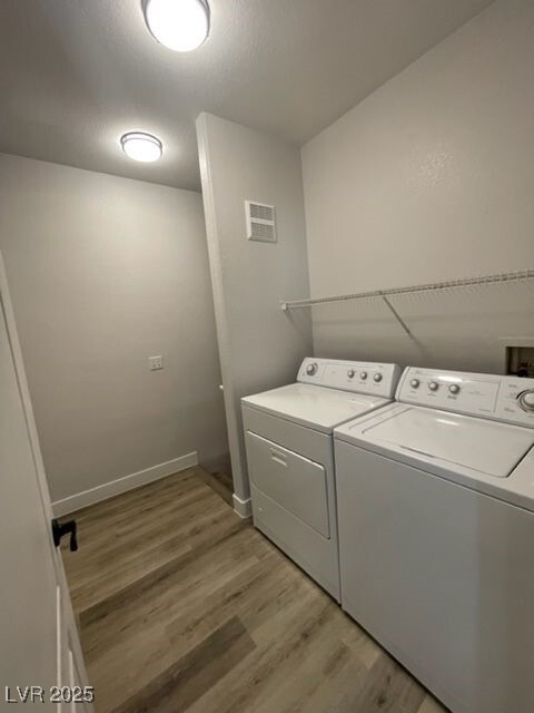 Building Photo - 9901 Trailwood Dr
