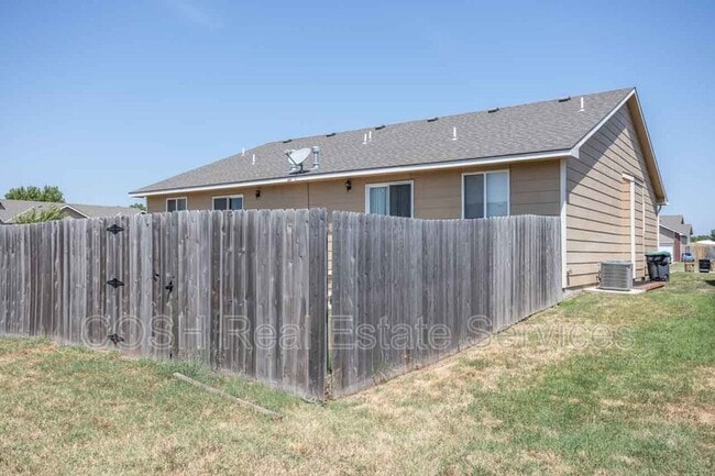 Building Photo - 1054 E Karla Ct