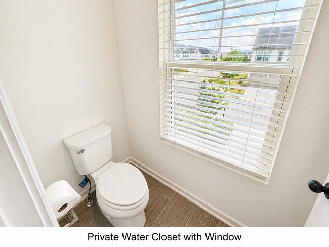 Building Photo - End Unit Townhome in Brookview Subdivsion in North Forsyth