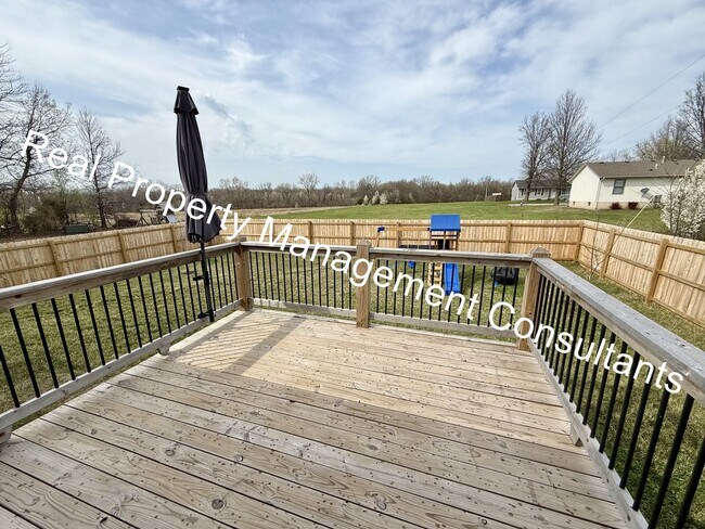 Building Photo - $500 off Move In Special on 4-bedroom, 3-b...