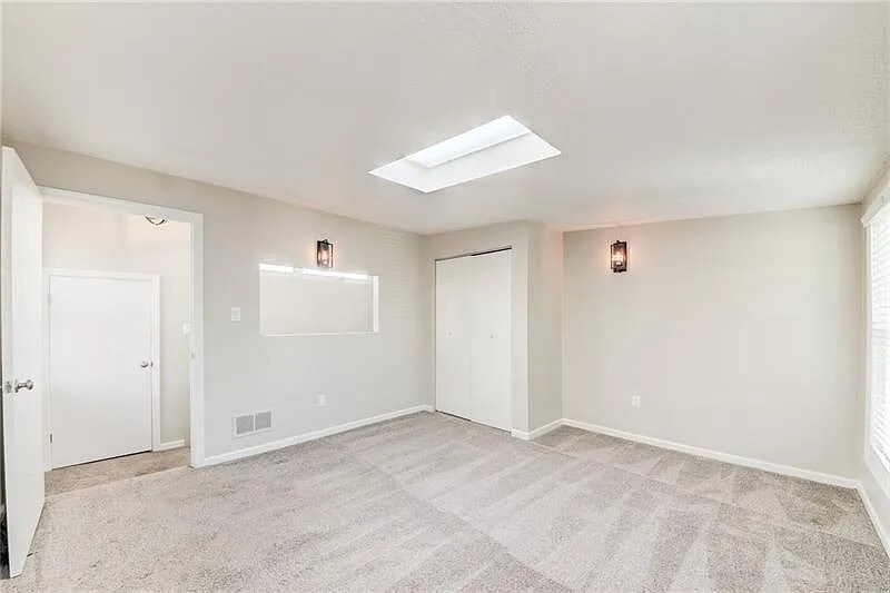 Building Photo - 1916 Wharton St