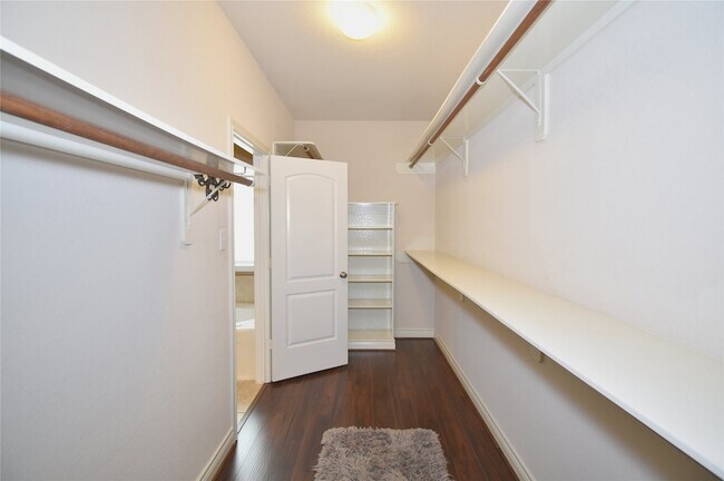 Building Photo - 14319 Hancock Elm St