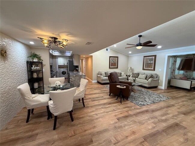Building Photo - 6861 Woodwind Dr