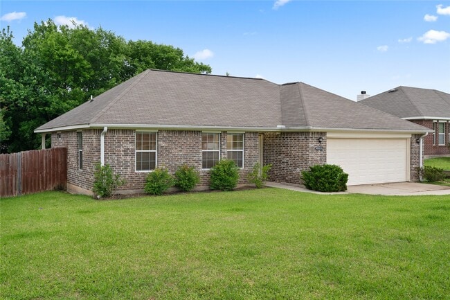 Building Photo - 12502 Hackberry Dr