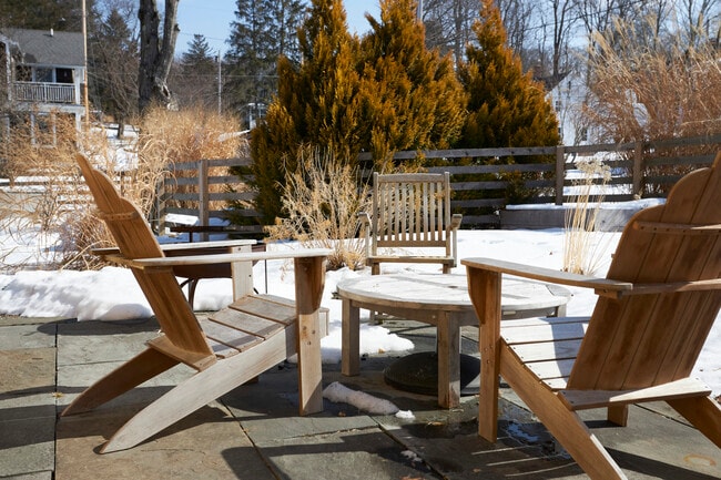 Building Photo - 41 Grinnell St