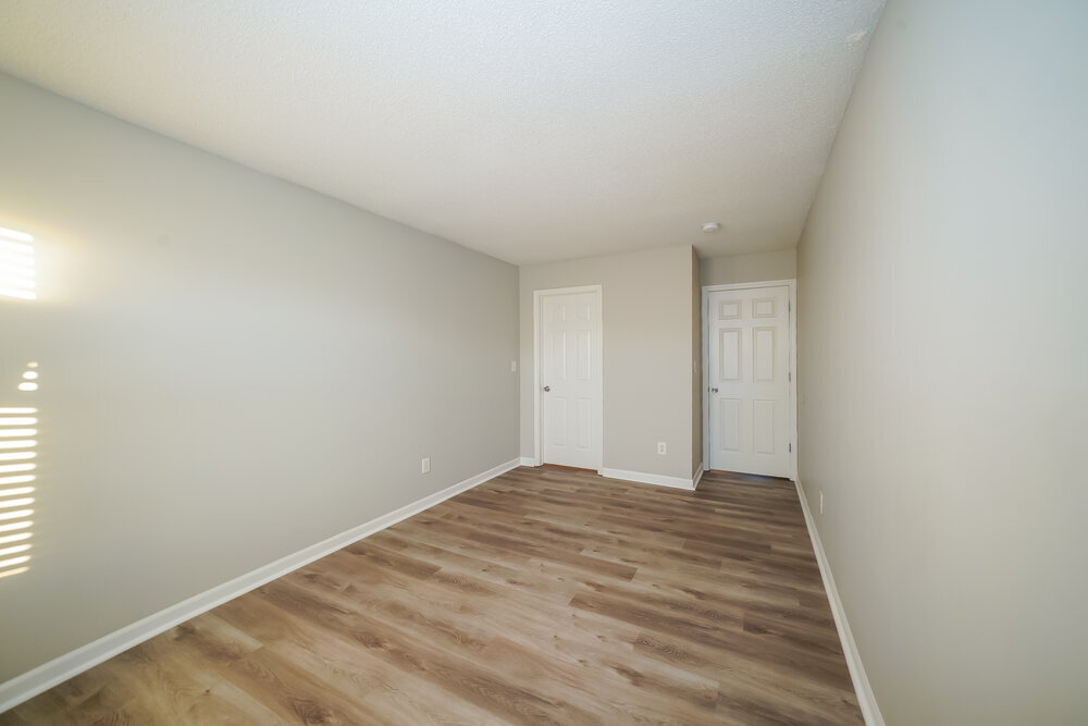 Building Photo - 10302 Draycott Way