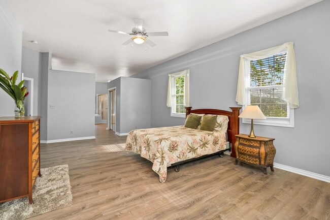 Building Photo - 4 Bedroom 3 Bath Home in Waioli Gardens