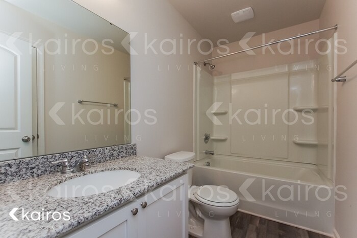 Building Photo - 1190 Silvertrace Dr