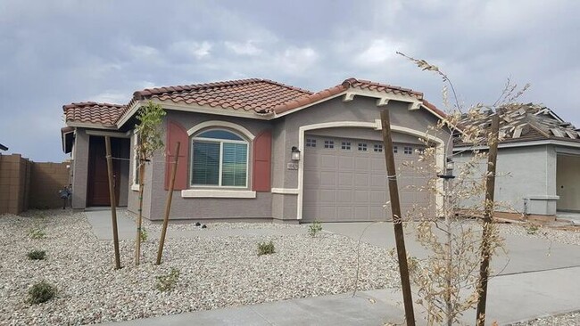 Gorgeous New 4 bedroom/2 Bath Open Concept - 16424 W Questa Dr Surprise ...