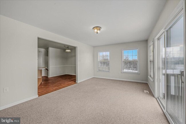 Building Photo - 36 Bruce Dr