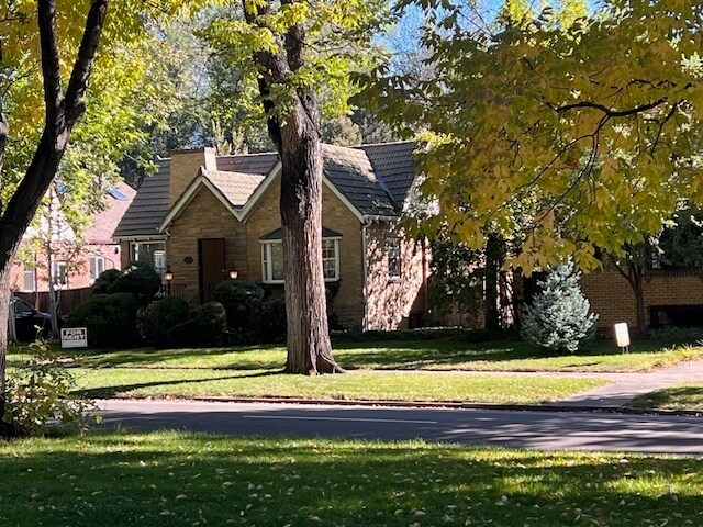 Primary Photo - 4326 E 17th Avenue Pky
