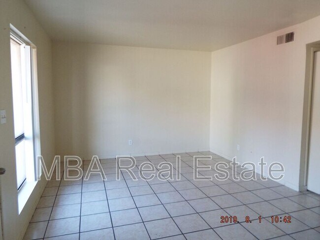 Building Photo - 11350 W Tennessee Ave