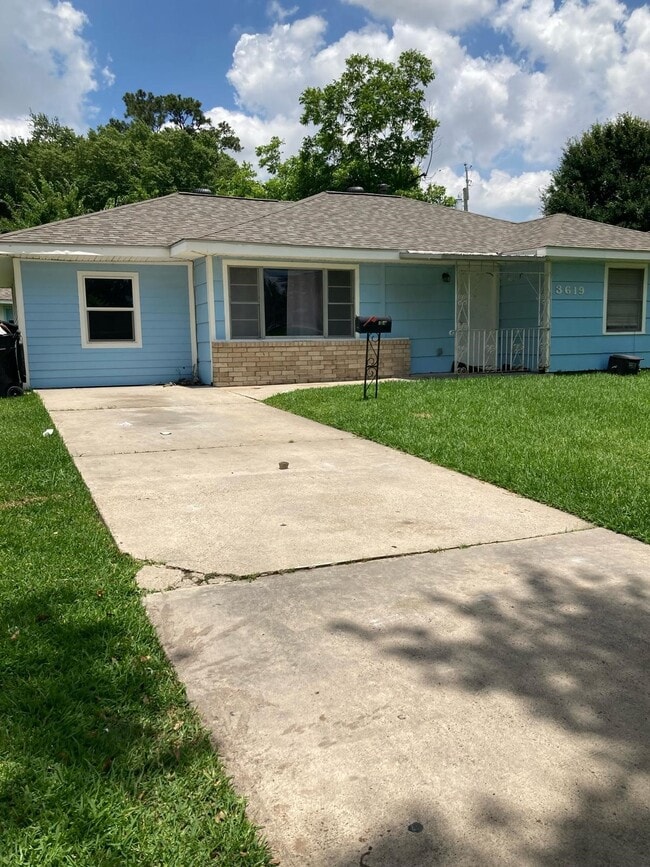 Building Photo - 3619 Penwood Way