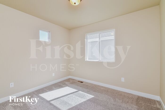 Building Photo - 10487 Horton Dr