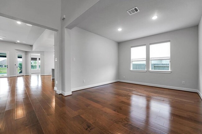 Building Photo - 6406 Prairie Landing Blvd