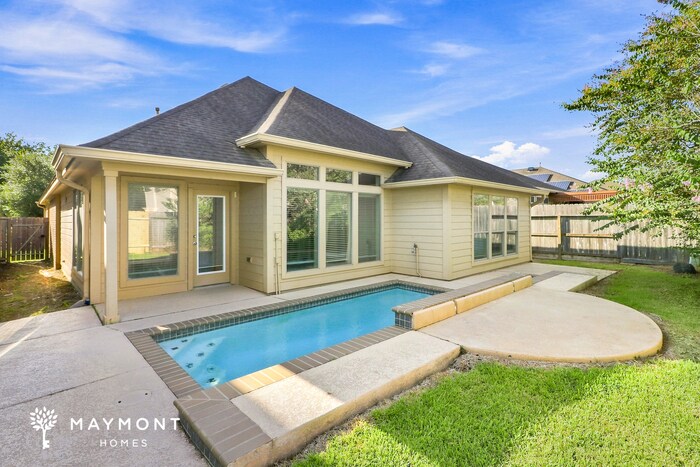 Building Photo - 10910 Brighton Gardens Dr