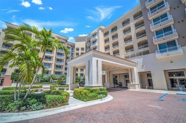 Building Photo - 765 Crandon Blvd