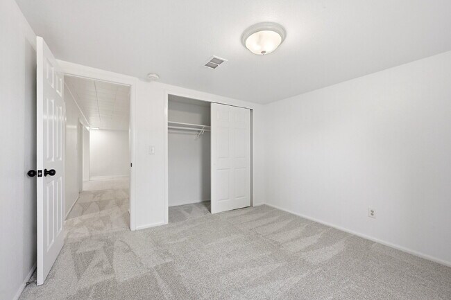 Building Photo - $2,795.95- 4 Bed, 2 Bath Home in Arvada with In-Unit Laundry and Fenced Yard!