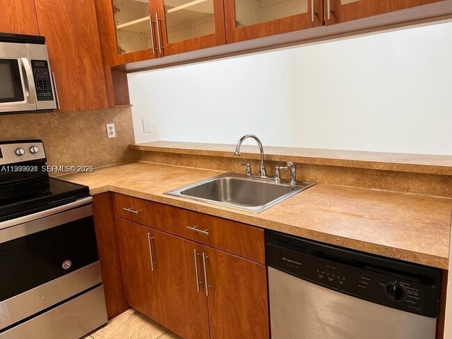 Building Photo - 18210 Mediterranean Blvd