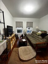 Building Photo - 139 Oxford St