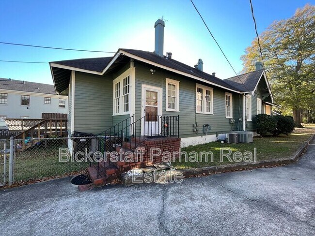 Building Photo - 1310 Stark Ave