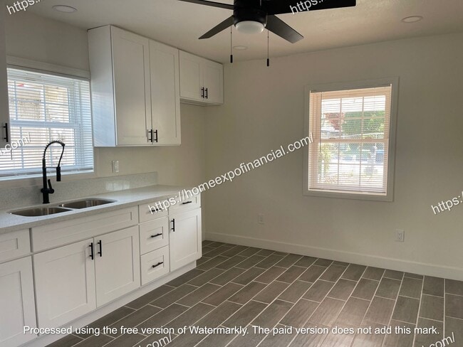 Building Photo - Nice Front House In The City Of San Bernardino