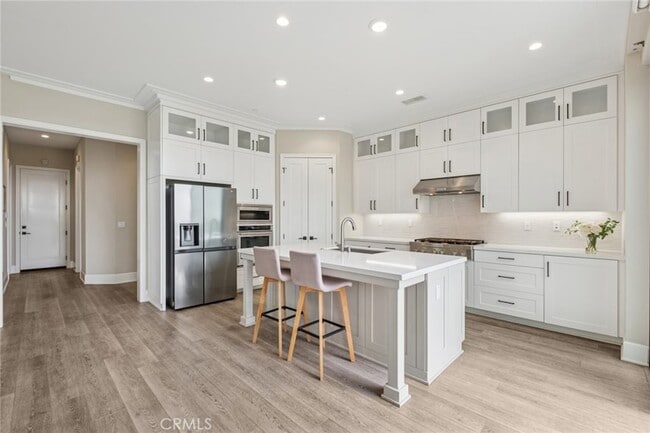 Building Photo - 309 Paradiso