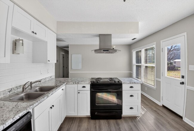 Building Photo - 3BR House in Jacksonville