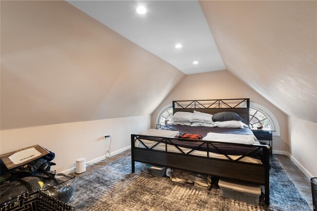 Building Photo - 38 Forest Ave