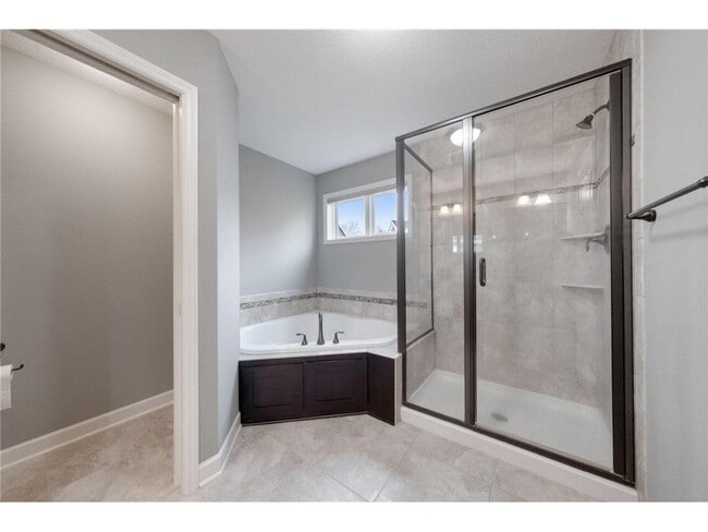 Building Photo - 16810 51st Pl N