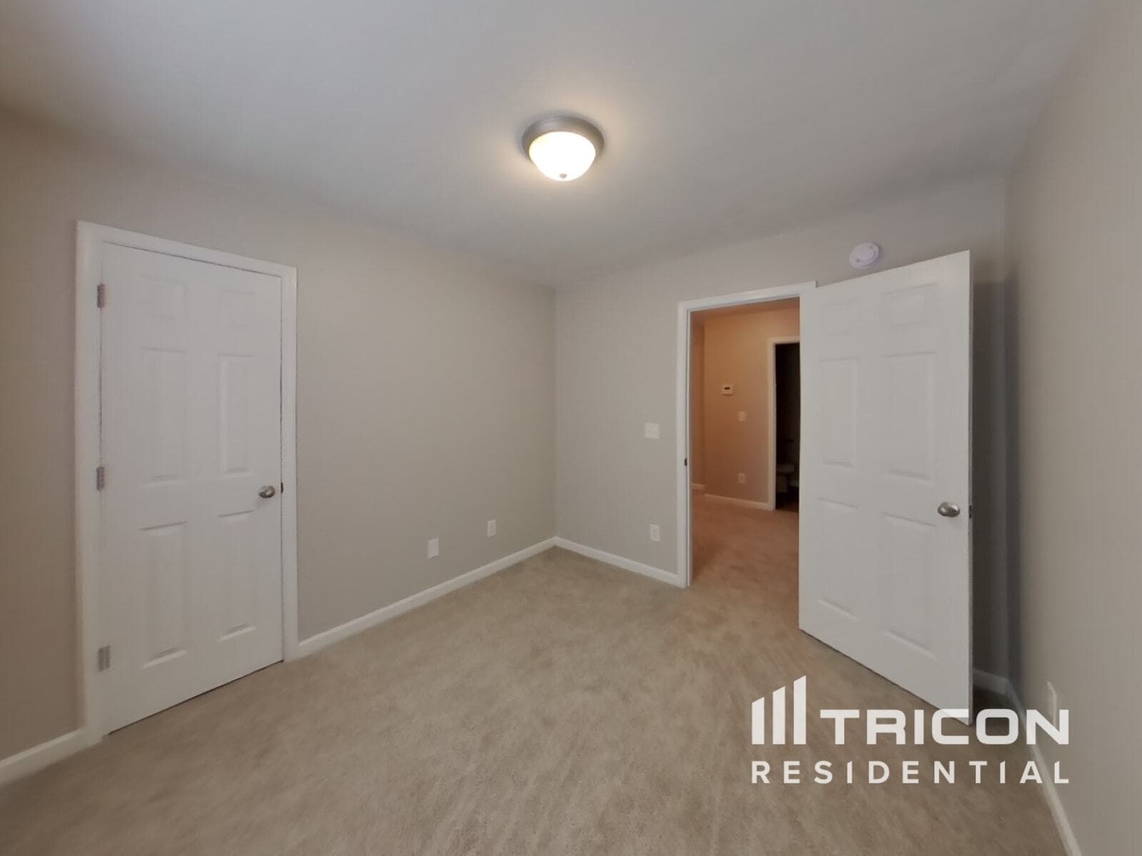 Building Photo - 123 Bruin Dr