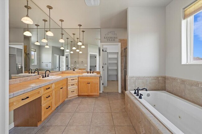 Building Photo - 79103 Canyon Meadows Dr